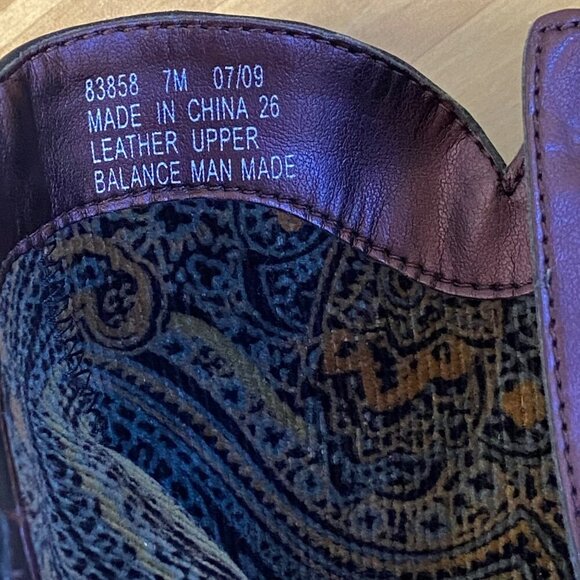 Indigo By Clarks Womens 7M black Leather Upper Ankle Boots kitten heels stitches - Picture 8 of 16